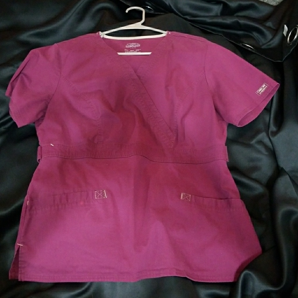 Cherokee  scrub top